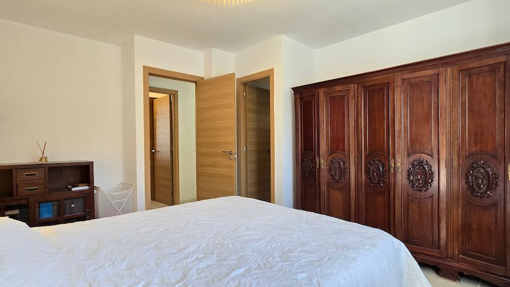 Property 2499 - Image 24